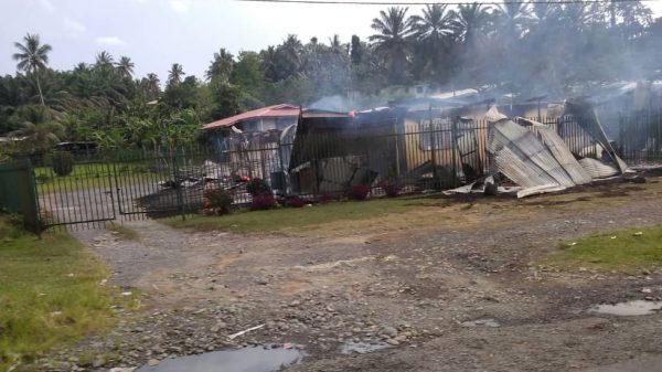 Papua Nuova Guinea: incendio distrugge l’ufficio di ADRA