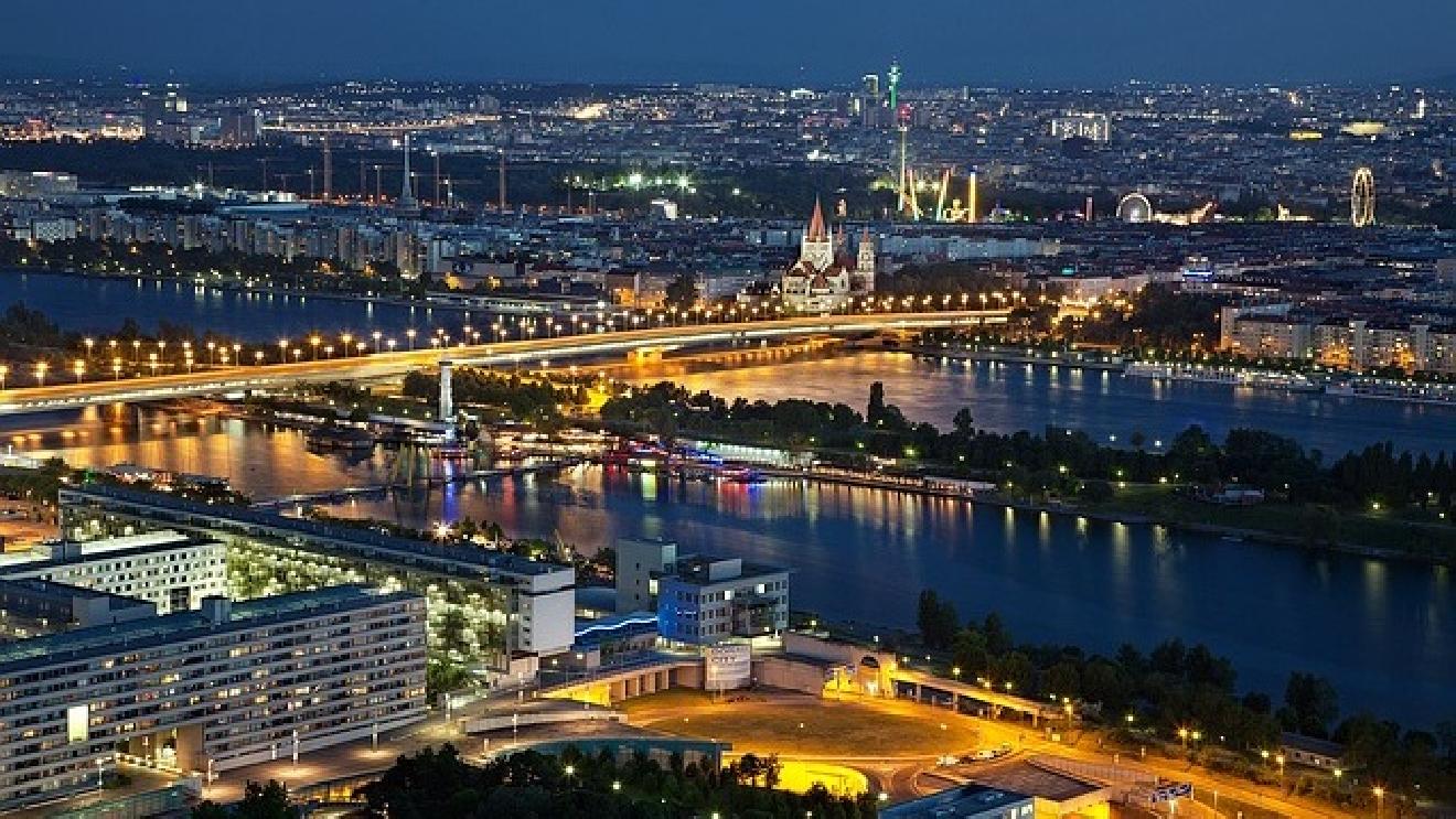 Preoccupazione e dolore per gli atti terroristici a Vienna