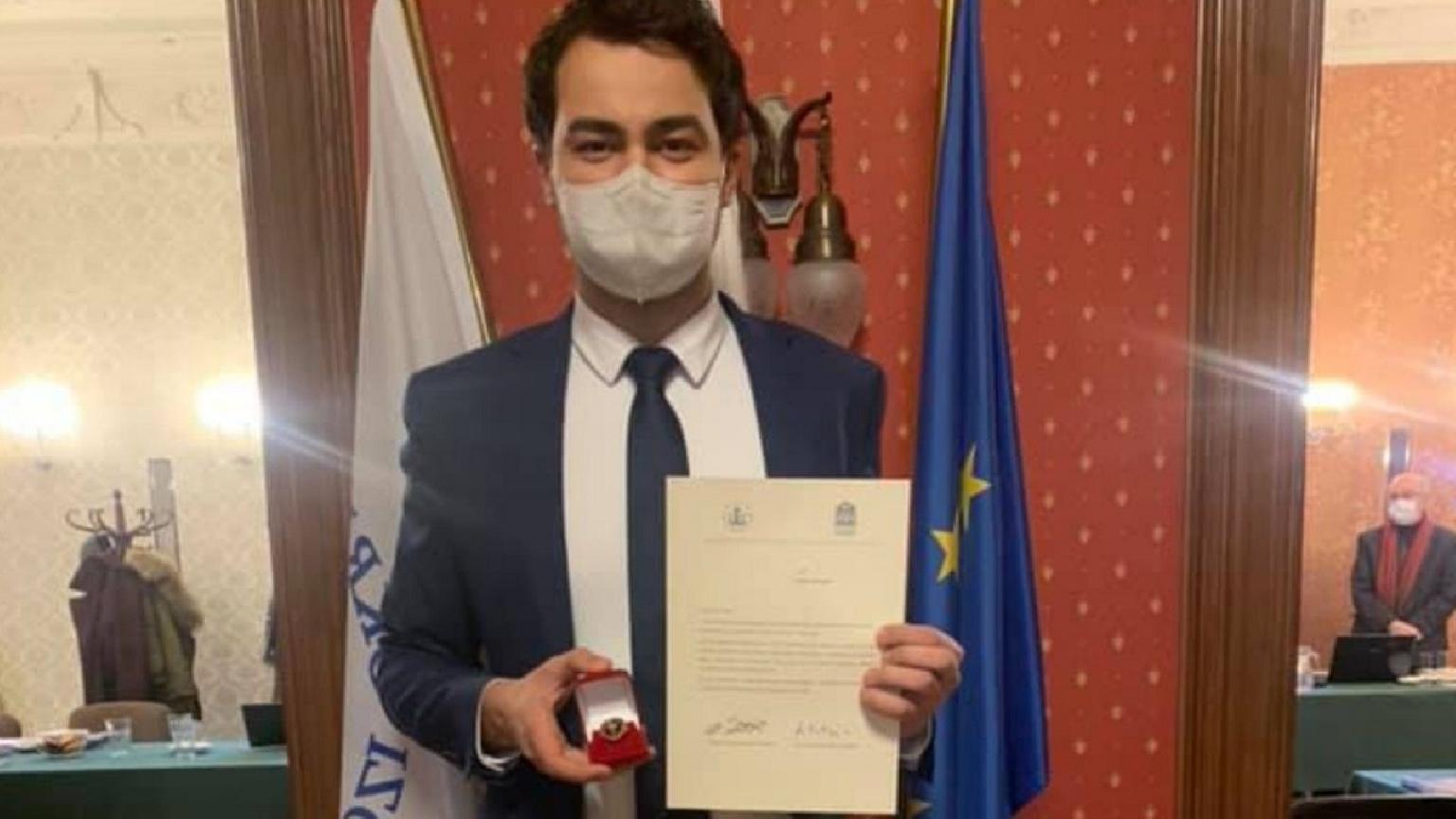 Polonia: medico avventista riceve onorificenza dal Ministro della Salute